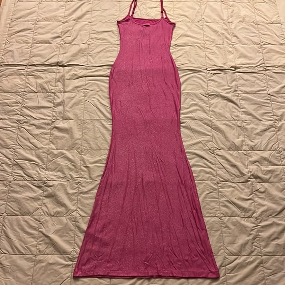 SKIMS SOFT LOUNGE SHIMMER LONG SLIP DRESS - Picture 6 of 9